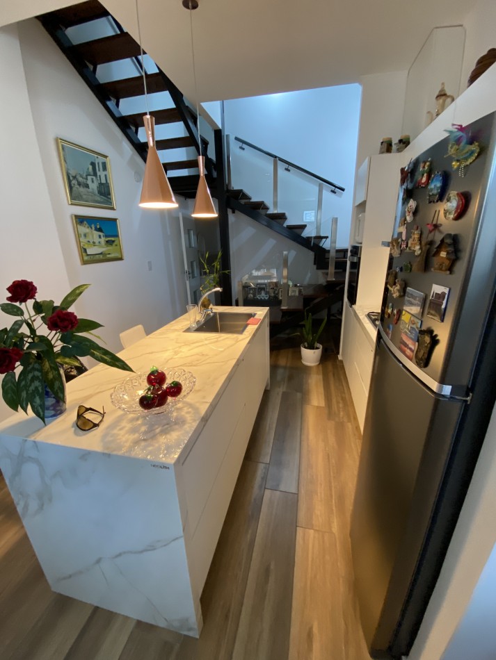 CASAS EN VENTA - EXCLUSIVA PROPIEDAD ZONA PLAZA SAENZ PEÑA