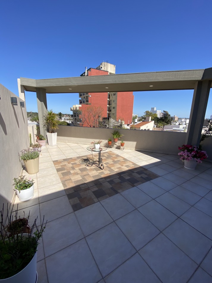CASAS EN VENTA - EXCLUSIVA PROPIEDAD ZONA PLAZA SAENZ PEÑA