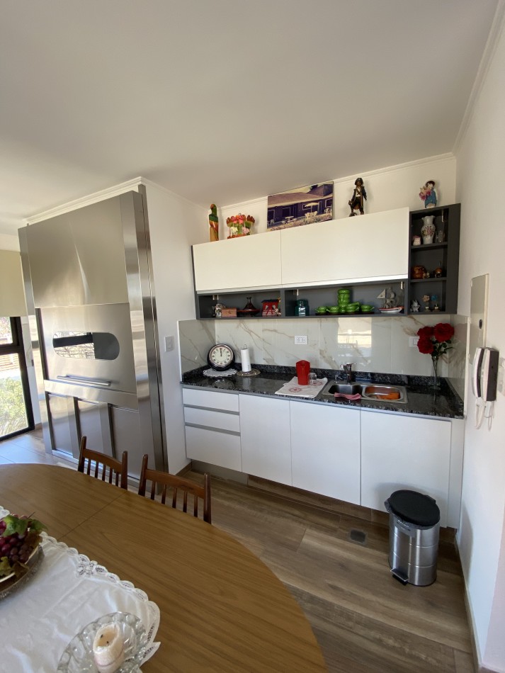 CASAS EN VENTA - EXCLUSIVA PROPIEDAD ZONA PLAZA SAENZ PEÑA