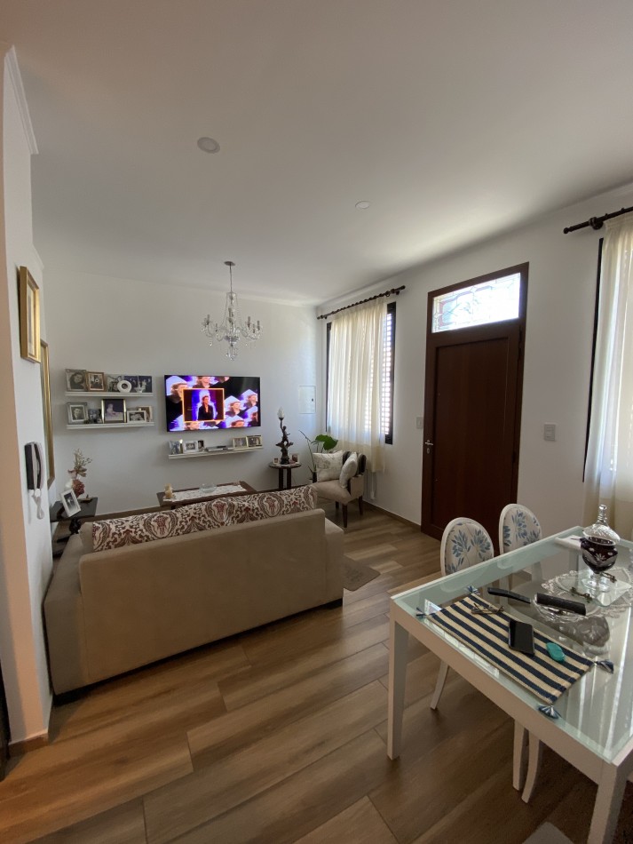 CASAS EN VENTA - EXCLUSIVA PROPIEDAD ZONA PLAZA SAENZ PEÑA