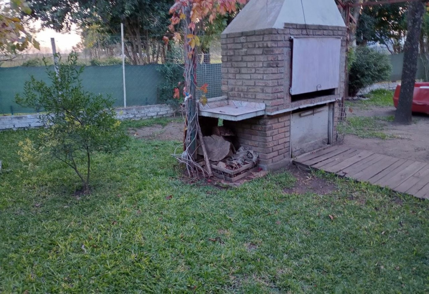 CASA QUINTA EN VENTA - SAUCE MONTRULL