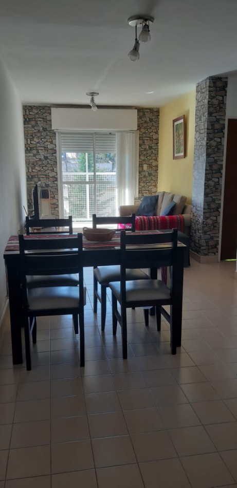 SE VENDE DEPARTAMENTO CENTRICO DE DOS DORMITORIOS