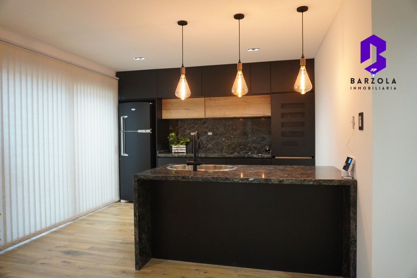 CASAS EN VENTA- Complejo Cerrado Antonio Crespo